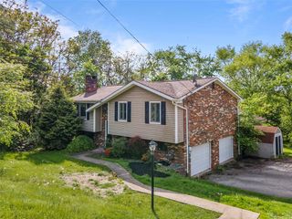 2813 Glenny Lane Ext, West Mifflin, PA 15122