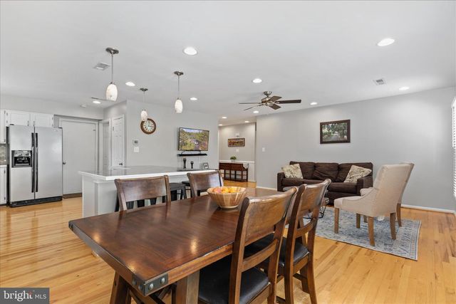 7821 ONTARIO RD, Gainesville, VA 20155