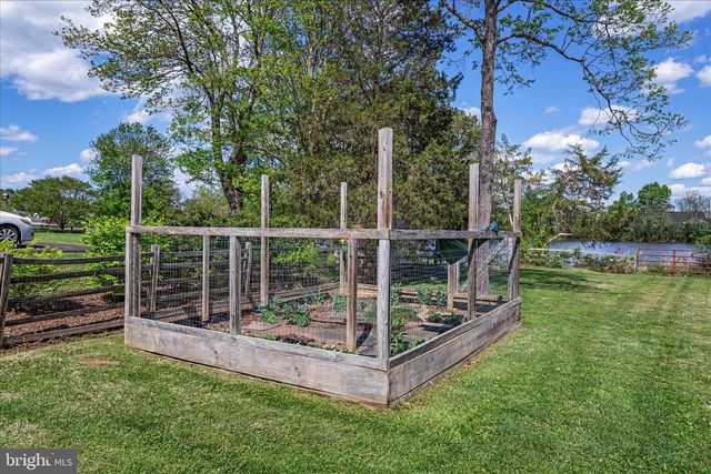 7821 ONTARIO RD, Gainesville, VA 20155