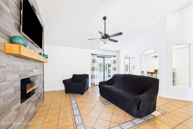 136 Emerson Drive NW, Palm Bay, FL 32907