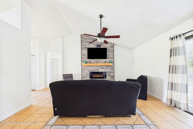 136 Emerson Drive NW, Palm Bay, FL 32907