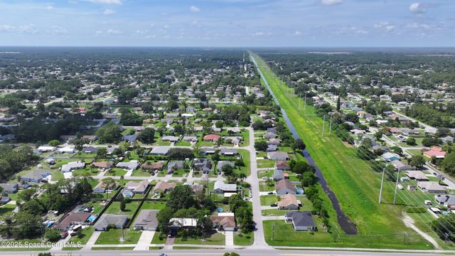136 Emerson Drive NW, Palm Bay, FL 32907