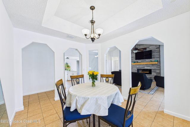 136 Emerson Drive NW, Palm Bay, FL 32907