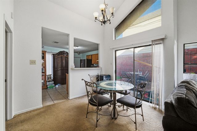 10464 Woodleaf Drive, Dallas, TX 75227