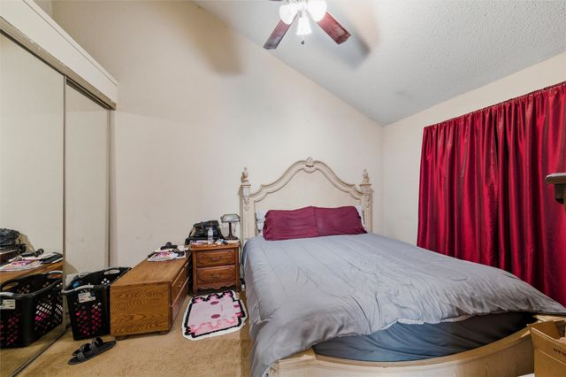 10464 Woodleaf Drive, Dallas, TX 75227