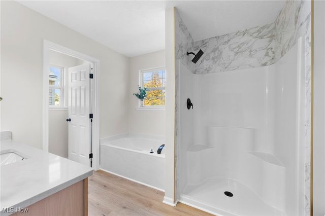 3011 Bluestone Lane, Bedford Heights, OH 44146