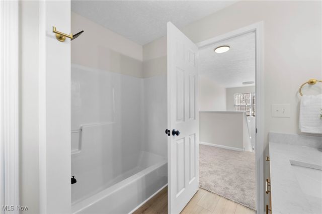 3011 Bluestone Lane, Bedford Heights, OH 44146