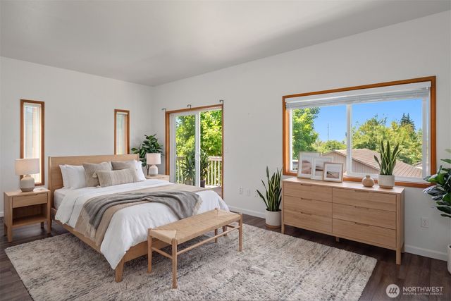 8815 18th Avenue SW, Seattle, WA 98106