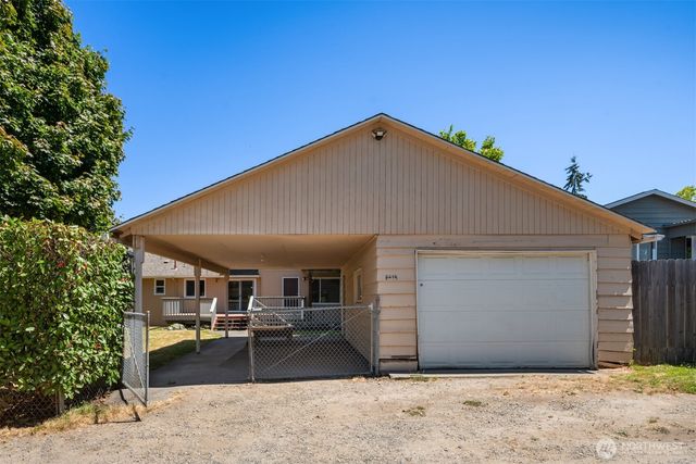 8815 18th Avenue SW, Seattle, WA 98106