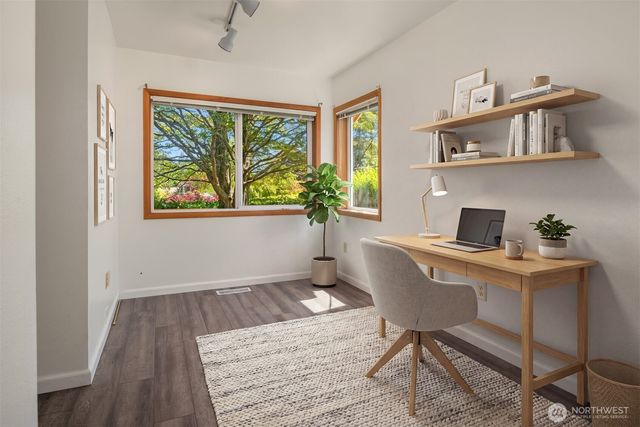 8815 18th Avenue SW, Seattle, WA 98106