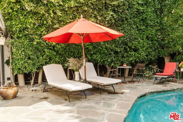 200 S Mansfield Avenue, Los Angeles, CA 90036