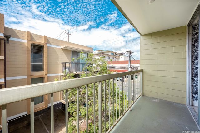 906 Lehua Avenue A306, Pearl City, HI 96782