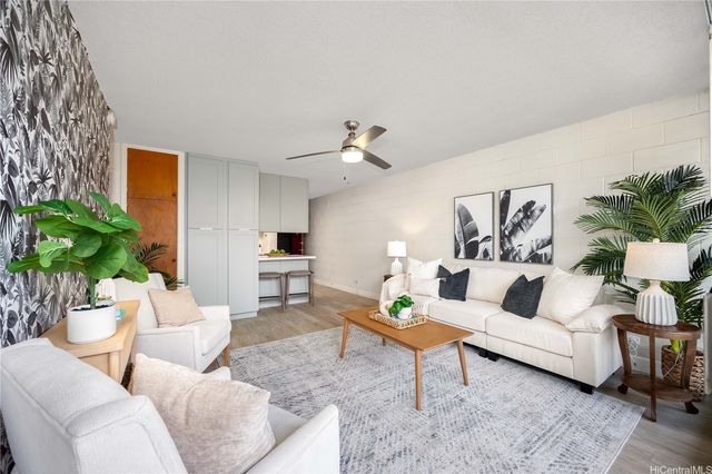 906 Lehua Avenue A306, Pearl City, HI 96782