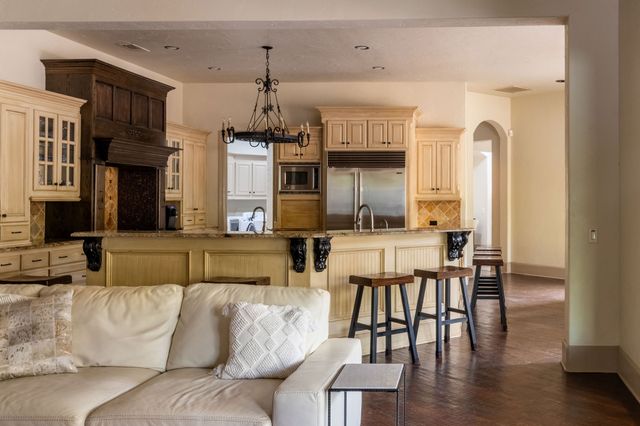 1709 Bison Meadow Lane, Heath, TX 75032