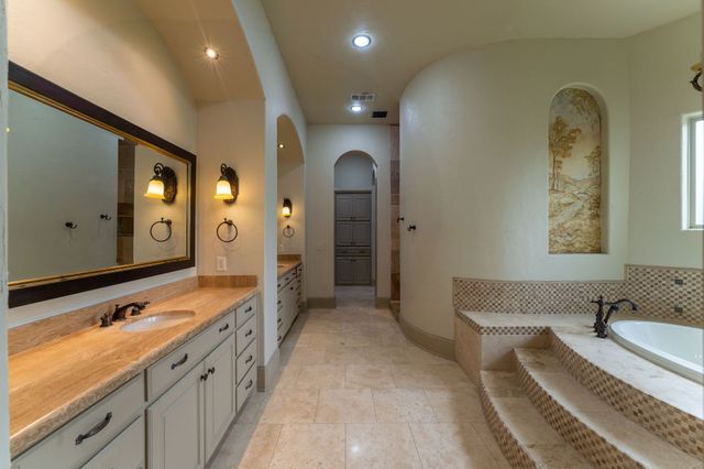 1709 Bison Meadow Lane, Heath, TX 75032