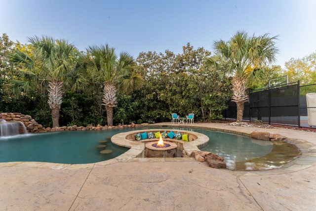 1709 Bison Meadow Lane, Heath, TX 75032