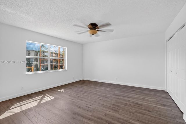 6201 N Falls Cir Drive 207, Lauderhill, FL 33319