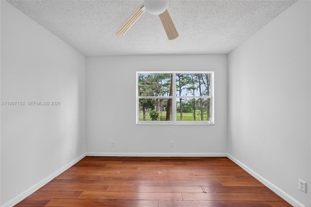 6201 N Falls Cir Drive 207, Lauderhill, FL 33319