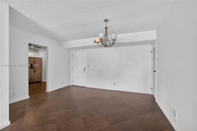 6201 N Falls Cir Drive 207, Lauderhill, FL 33319