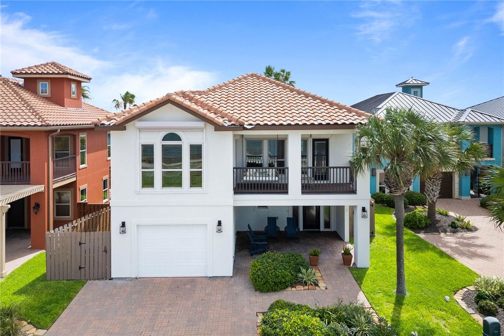 1799 Bay Shore Dr, Rockport, TX 78382 — exterior