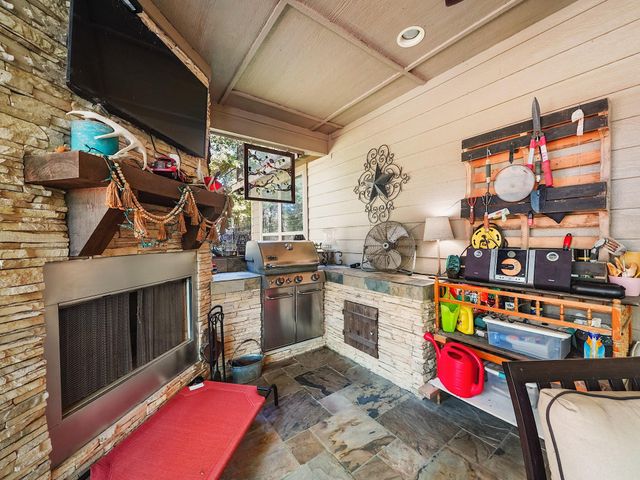 26806 Eagles Landing, Huffman, TX 77336