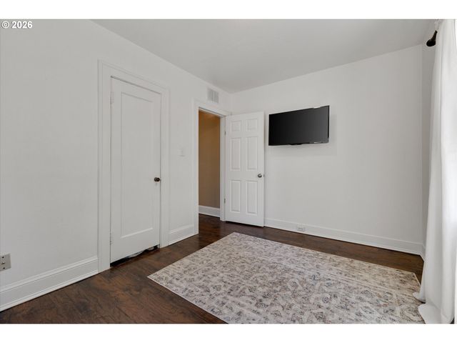 6705 N CONGRESS Ave, Portland, OR 97217
