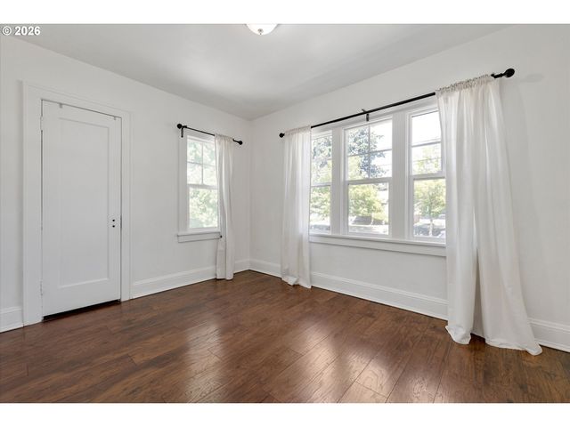 6705 N CONGRESS Ave, Portland, OR 97217