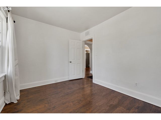 6705 N CONGRESS Ave, Portland, OR 97217