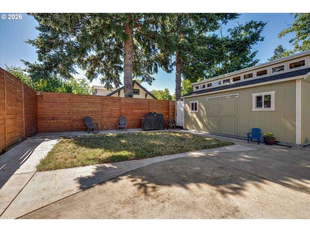 6705 N CONGRESS Ave, Portland, OR 97217