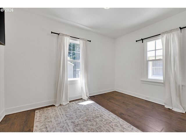 6705 N CONGRESS Ave, Portland, OR 97217