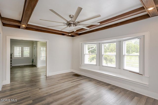 2740 Robinwood Avenue, Toledo, OH 43610