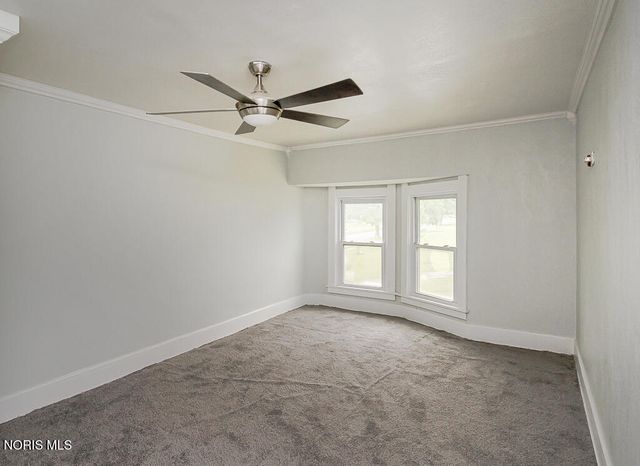 2740 Robinwood Avenue, Toledo, OH 43610