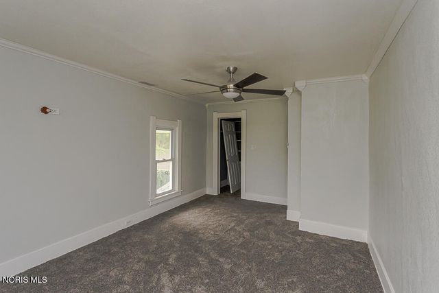 2740 Robinwood Avenue, Toledo, OH 43610