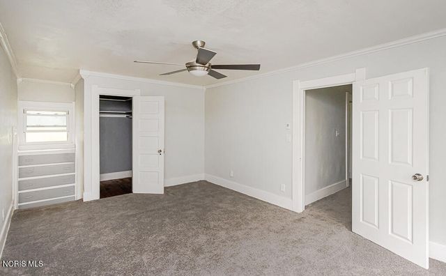 2740 Robinwood Avenue, Toledo, OH 43610