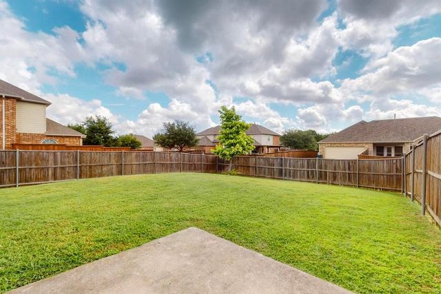 304 Foraker Street, Desoto, TX 75115