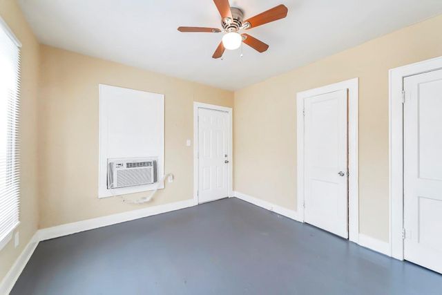 3205 Illinois Street, Baytown, TX 77520