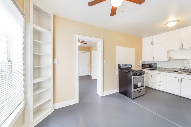 3205 Illinois Street, Baytown, TX 77520