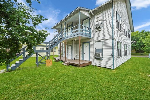 3205 Illinois Street, Baytown, TX 77520