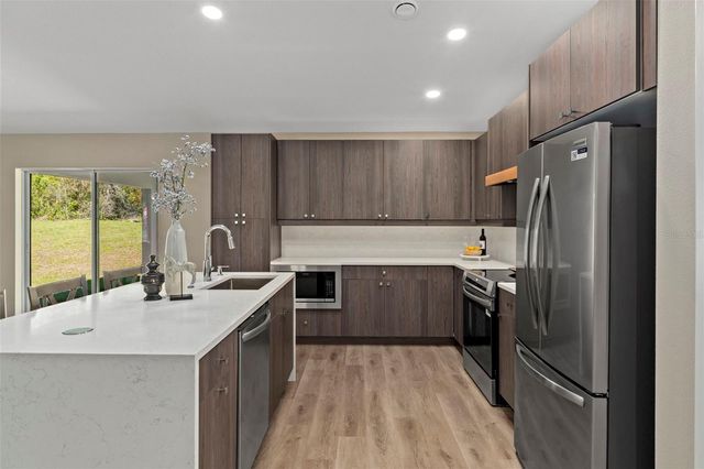 3011 E GRIFFIN STREET, Inverness, FL 34453