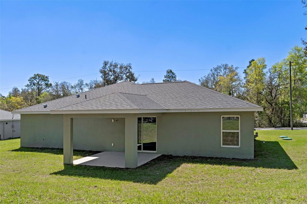 Image 3 of property listing at 3011 E GRIFFIN STREET, Inverness, FL 34453