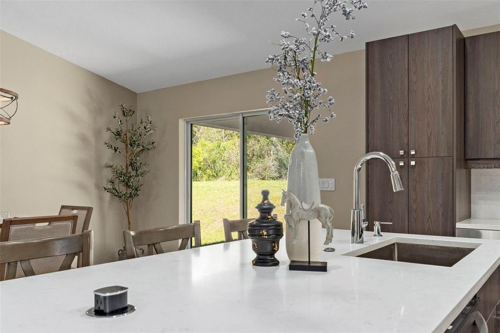 Image 23 of property listing at 3011 E GRIFFIN STREET, Inverness, FL 34453