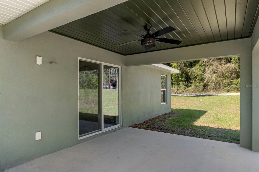Image 5 of property listing at 3011 E GRIFFIN STREET, Inverness, FL 34453
