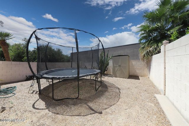 4937 N Valle Road, Tucson, AZ 85750