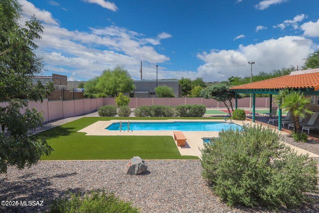 4937 N Valle Road, Tucson, AZ 85750