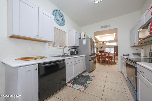 4937 N Valle Road, Tucson, AZ 85750