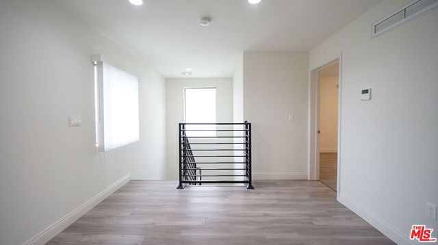 14403 Tiara Street 5, Van Nuys, CA 91401