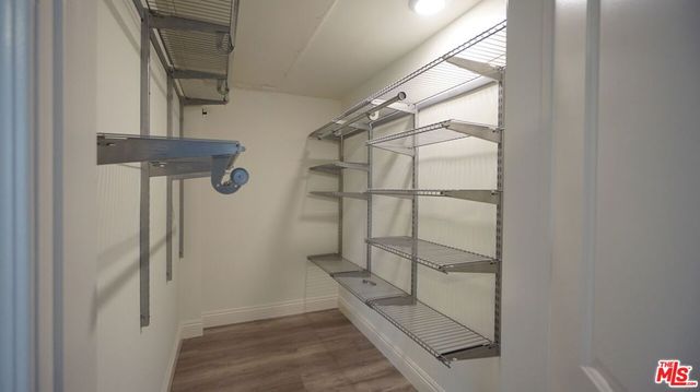 14403 Tiara Street 5, Van Nuys, CA 91401
