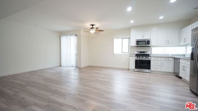 14403 Tiara Street 5, Van Nuys, CA 91401