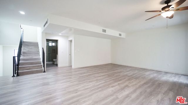 14403 Tiara Street 5, Van Nuys, CA 91401