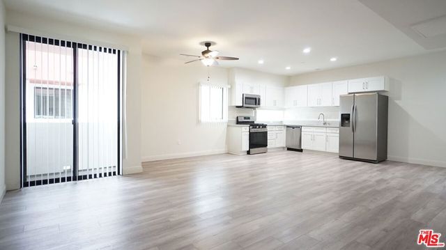 14403 Tiara Street 5, Van Nuys, CA 91401